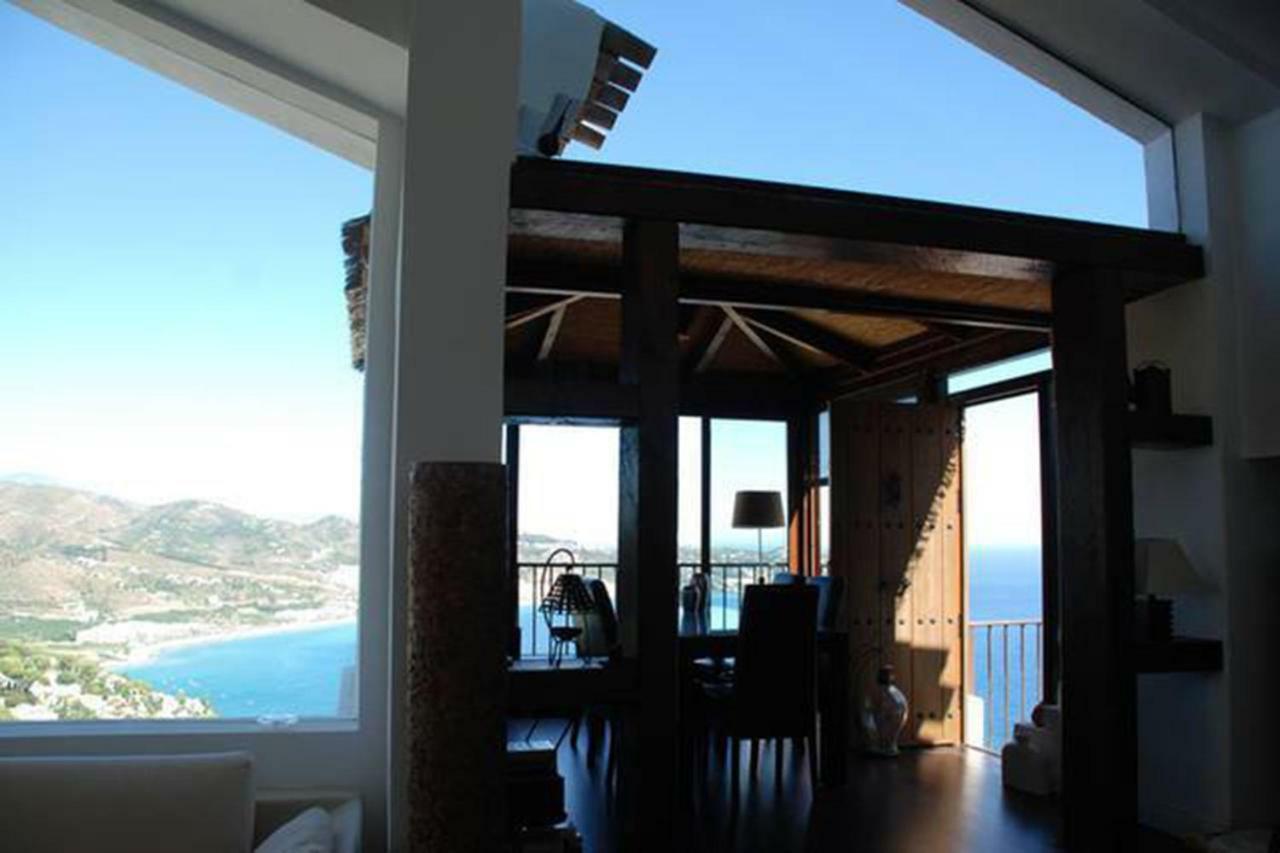 Casa Del Mediterraneo ลาเอร์ราดูรา ภายนอก รูปภาพ
